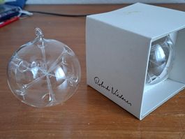 2 Mundgeblasene Einstichkugeln aus Glas, 9 cm