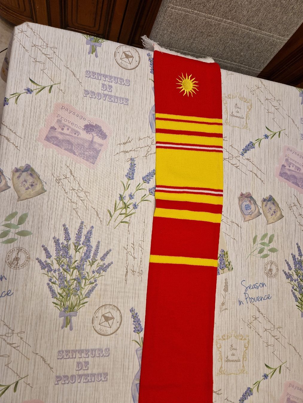Foulards & écharpes: HC Sierre Schal (Stoff und edel) – D'occasion à Glis par mic_2ht8 1