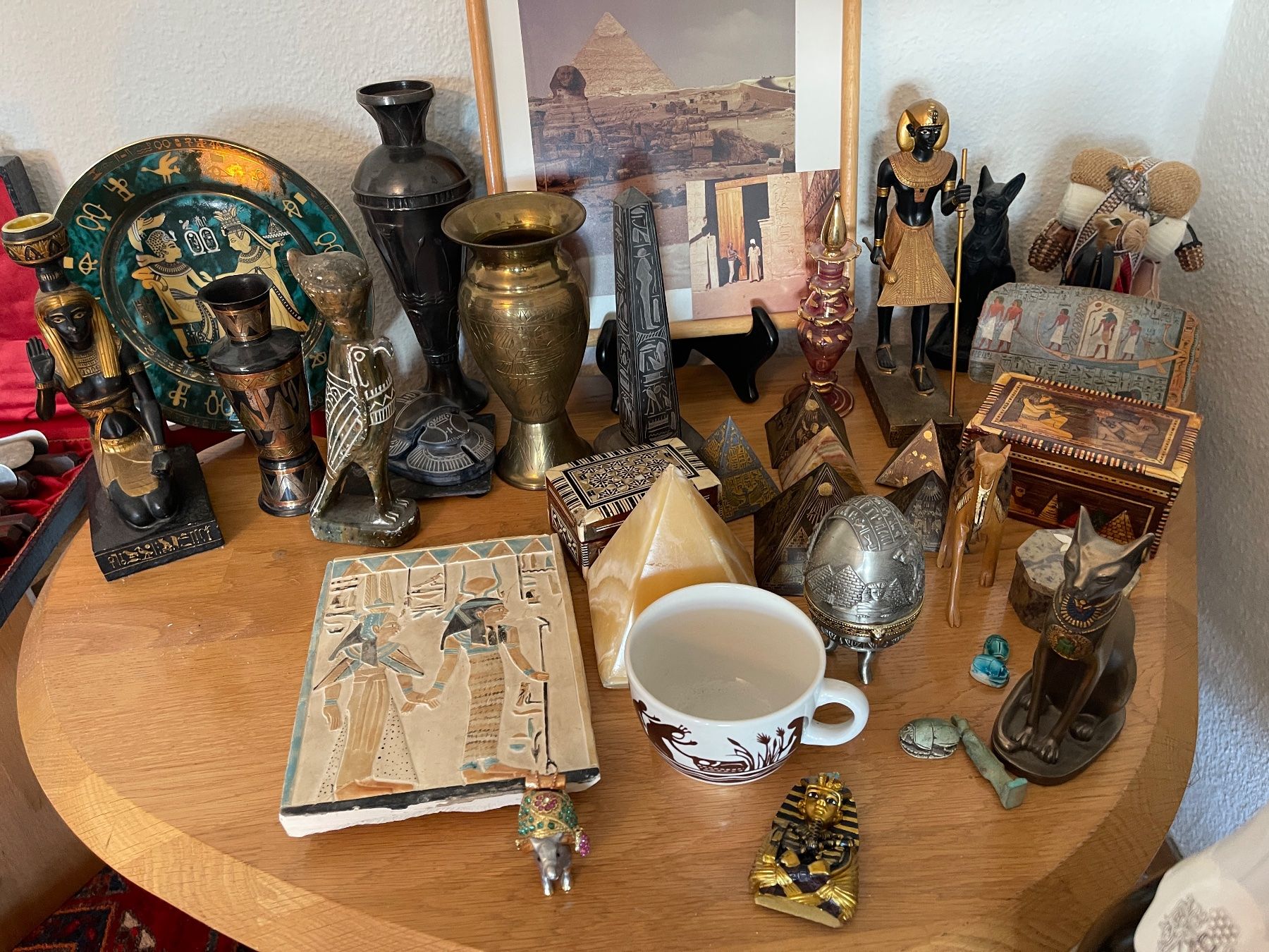Tutte le decorazioni: Ägyptische Figuren etc – Usato da Arlesheim venduto da ren_5d2b