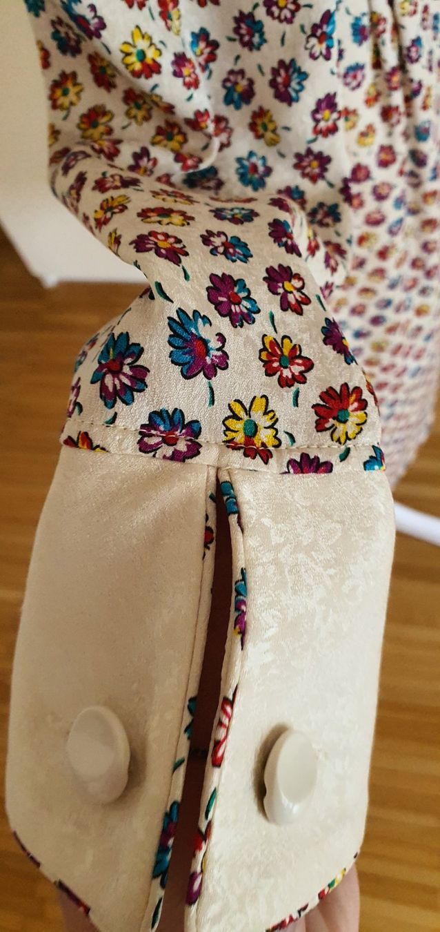 Valentino Kleider: Valentino Boutique Seidenkleid – Gebraucht aus Basel von Kristal4 3