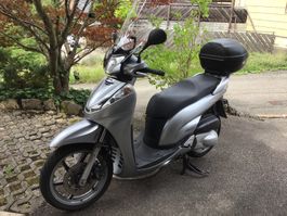 Honda Roller SH300 - grosse Räder und viel Leistung  : )