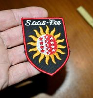 VINTAGE Badge SAAS-FEE nos ST. GALLER STICKEREI