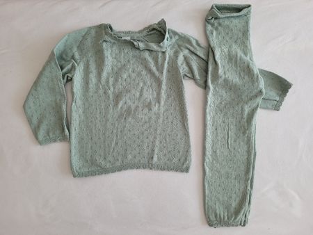 Kinder Set Pullover und Hose grün gestrickt ungetragen