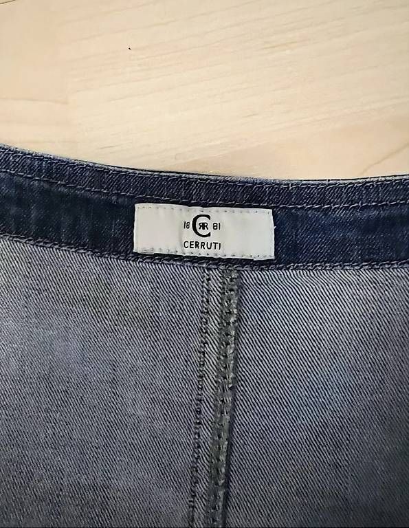 Vestiti: Robe Cerruti taille XL – Usato da Morges venduto da sla_vm75 2