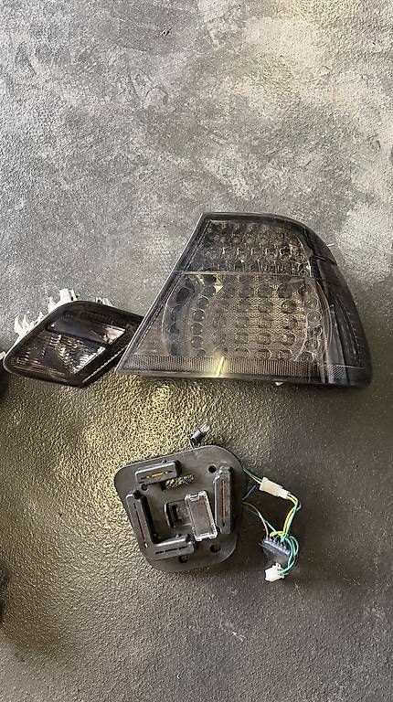 BMW Fari: Bmw e46 vorfacelift Heckleuchten – Usato da Rain venduto da New_2k9b 2