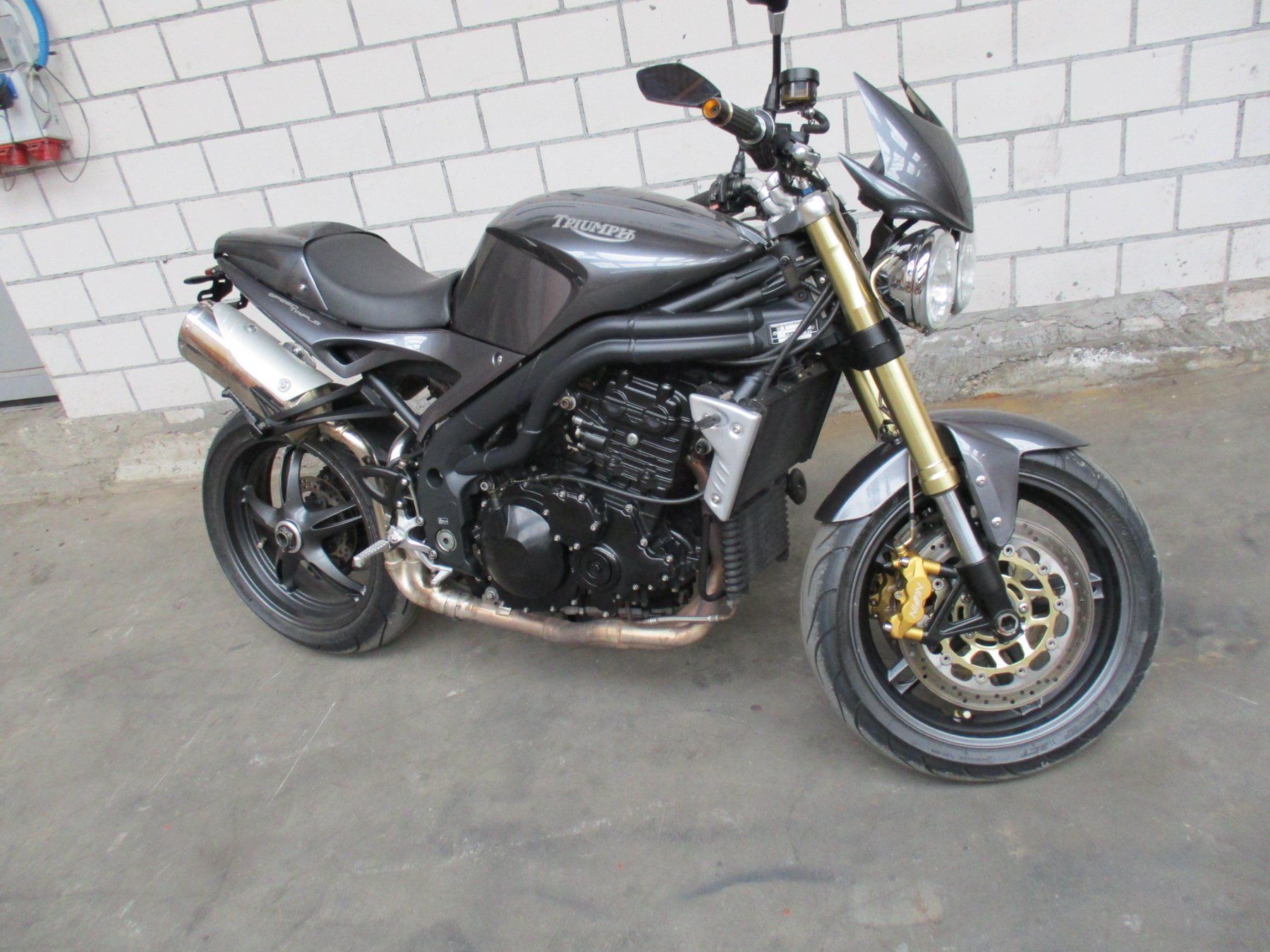Triumph Strada: Triumph speed triple 1050 – Usato da Seon venduto da zomahandel 6