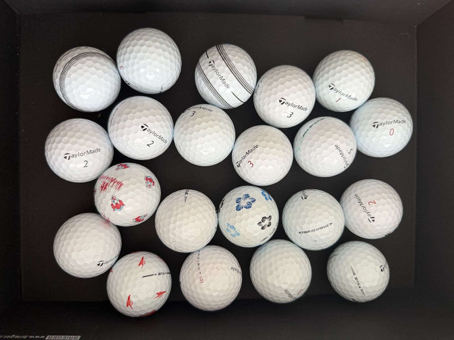 Taylor Made Ballons: 21 TailorMade gemischt, Lakeballs Grade AAA & AAAA – D'occasion à Münchenbuchsee par MaikeBlankartz