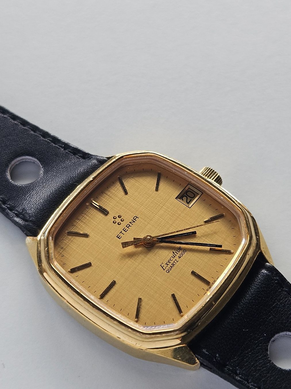 Eterna Orologi: 365 Eterna Executive 4000 Quartz Date – Usato da Berikon venduto da mmm21 1