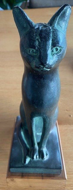 Figuren: Déesse égyptienne Bastet assis – Gebraucht aus Estavayer-le-Lac von Gilbobert