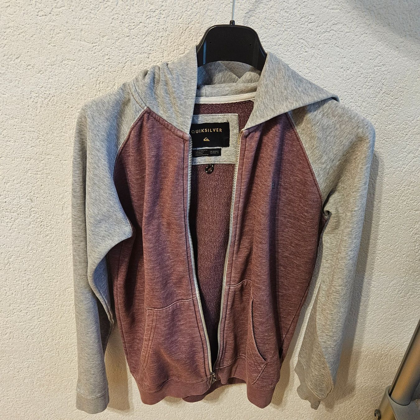 Quiksilver Maglioni & Felpe: Quiksilver Kapuzenjacke Gr. 152 – Usato da Embrach venduto da Lilly2021 2
