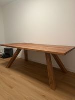 Holztisch inkl. 4 Stühle