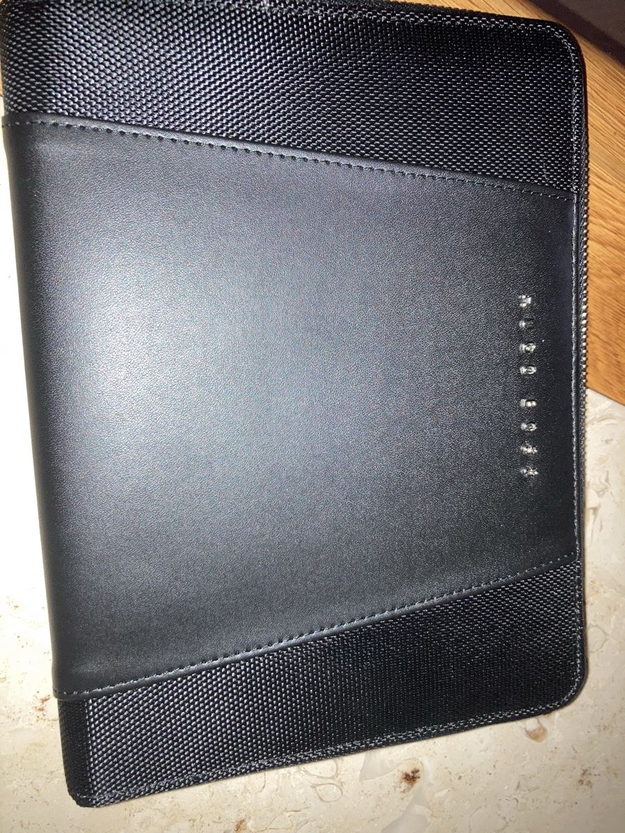 Hugo Boss Valigie & Borse: Attaché serviette Hugo boss Authentic – Nuovo e nell'imballaggio originale da Bursinel venduto da SeveralLives