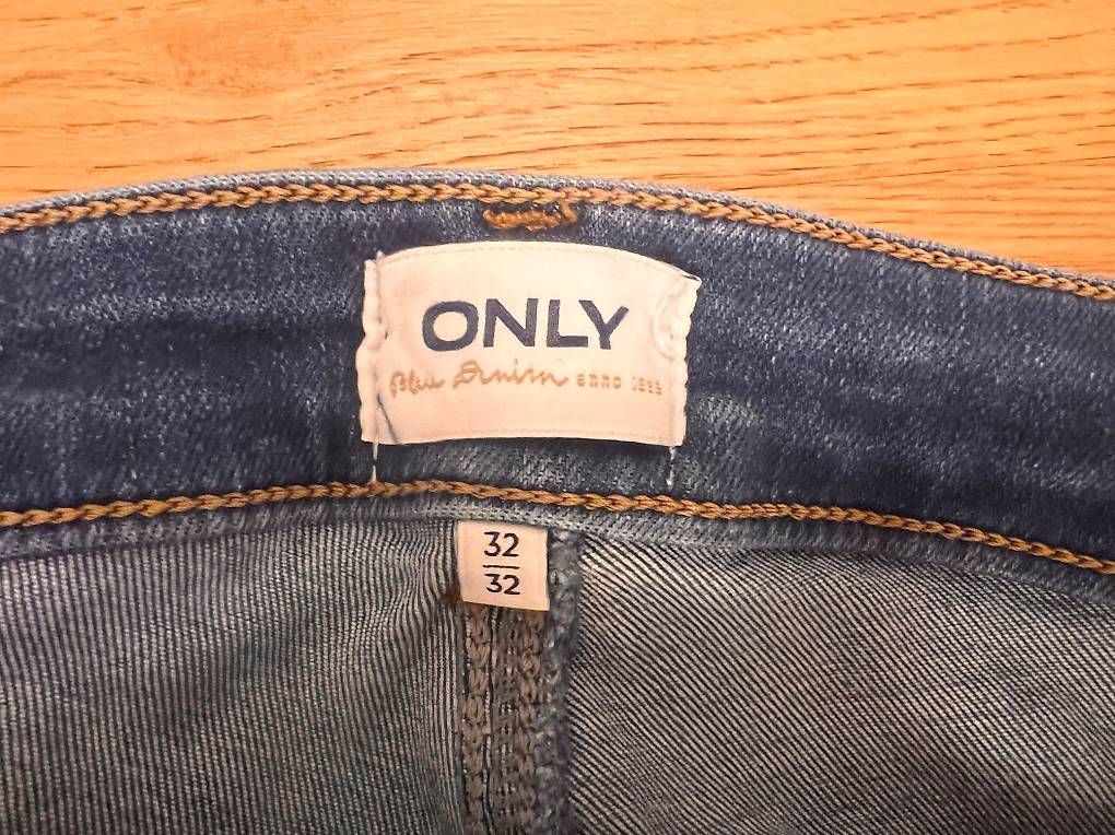 Jeans: Only Blue Denim Jeans Grösse 32x32 – Usato da Oberdiessbach venduto da Oberd 2