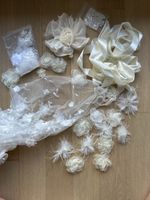 Grosses Set mit Blumen, Tüll und Bänder z.B. für Hochzeit