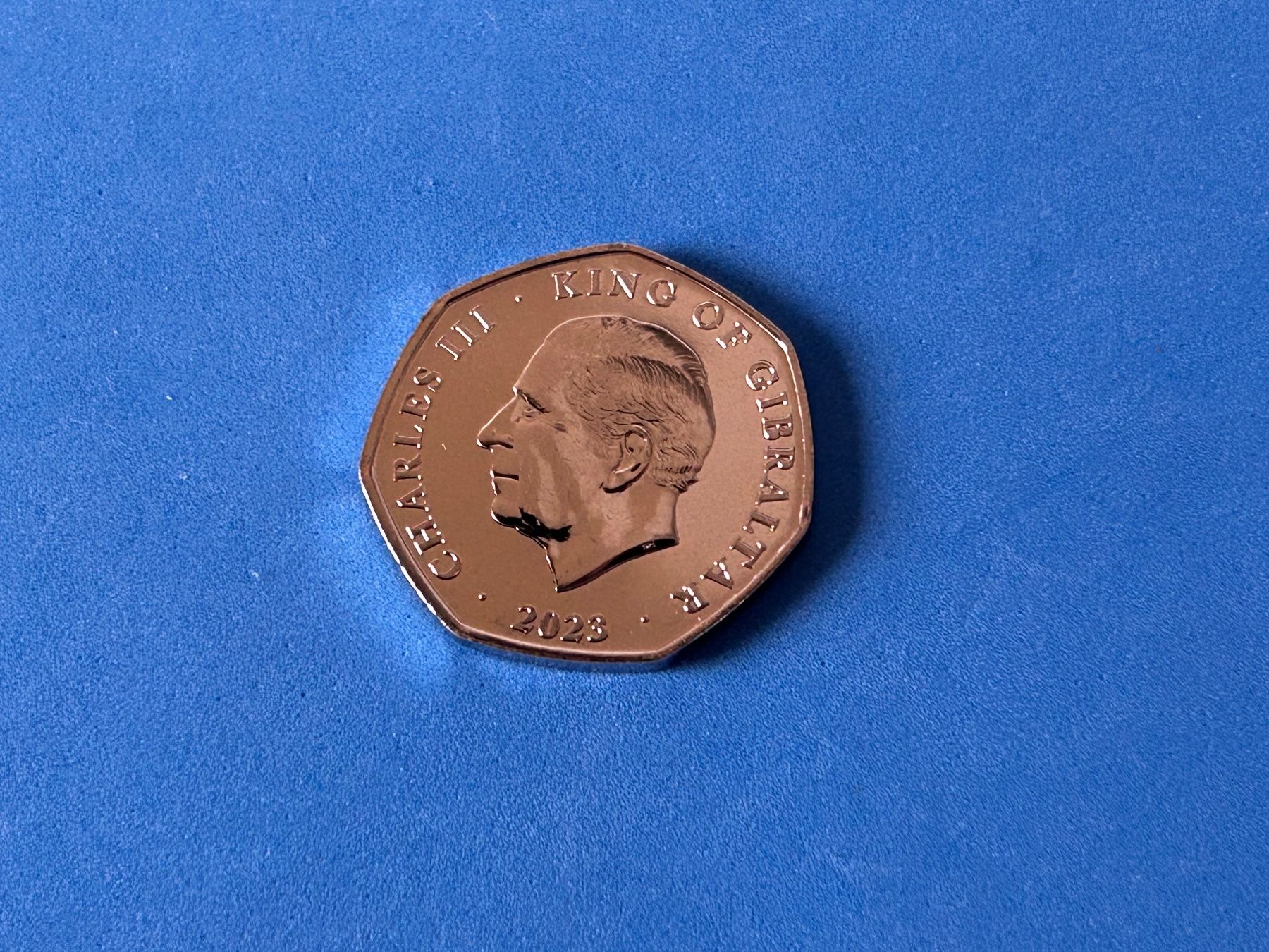 Tutti le monete: Gibraltar - 50 pence - Christmas 2023 UNC – Nuovo (secondo la descrizione) da Corcelles NE venduto da AJKader 1