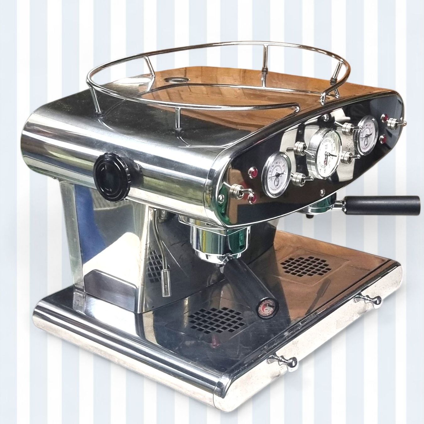 FrancisFrancis! Macchine per caffè & Macchine per espresso: E.S.E Pads Kaffeemaschine von Illy "X2Trio" Chrome – Usato da Zürich venduto da Pinogaudio 2