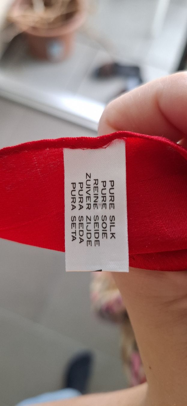 Foulard & Sciarpe: Seidentuch/ Schal Blumenmuster  – Usato da Mellingen venduto da lathei 1