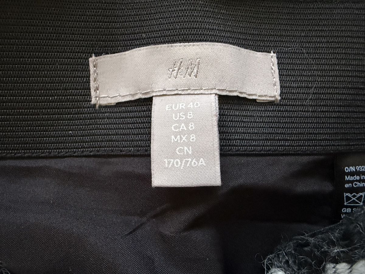 H&M Kleiderpakete: Minijupe 2x – Gebraucht aus Muri b. Bern von waterlily2016 3