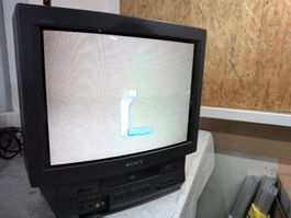 Sony KV-21V6D TV/VHS Kombigerät CRT + Flightcase