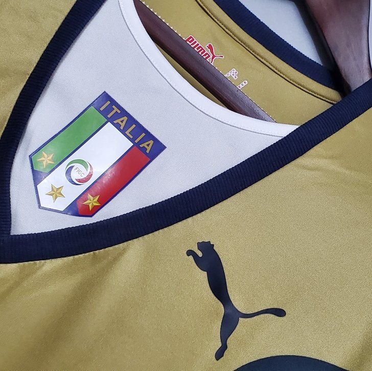 Canottiere & Pantaloni: Trikot Italien 2006!!!! – Nuovo e nell'imballaggio originale da Trimbach venduto da TurbinaDiesel 2
