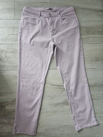 Brax Hose Gr. 38, top Zustand, leichtes Lila