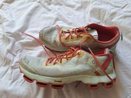 Laufschuhe ON Grösse 40.5