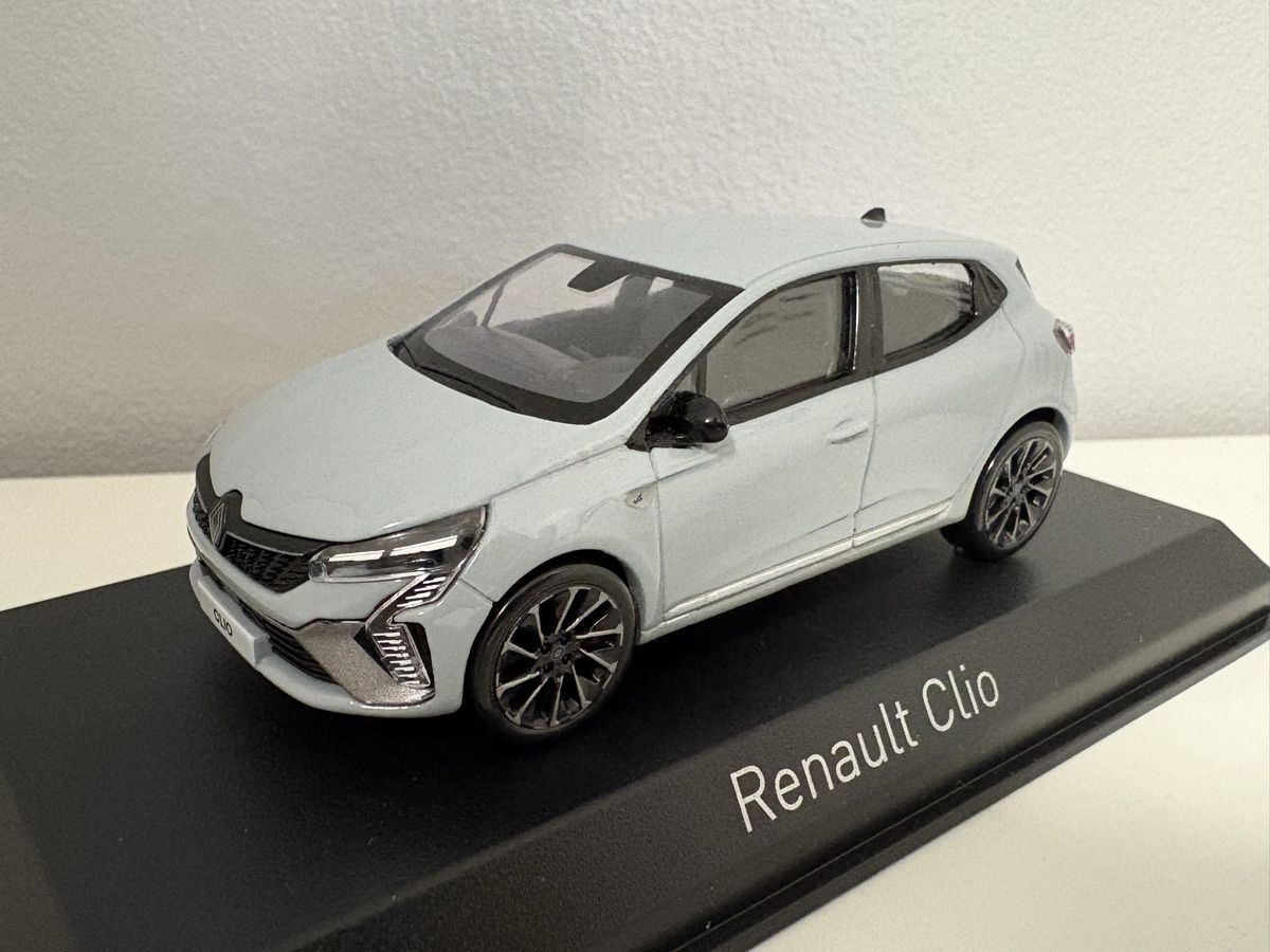 Renault Modellini d'auto: Renault Clio NOREV (1/43) – Nuovo e nell'imballaggio originale da Genève venduto da auto_miniatures