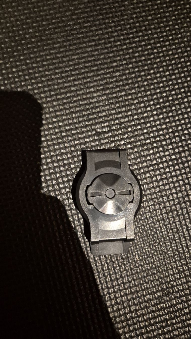 Garmin Supporti a parete: Garmin Smartwatchhalterung 26mm – Nuovo (secondo la descrizione) da Buchs AG venduto da EasyPeasy