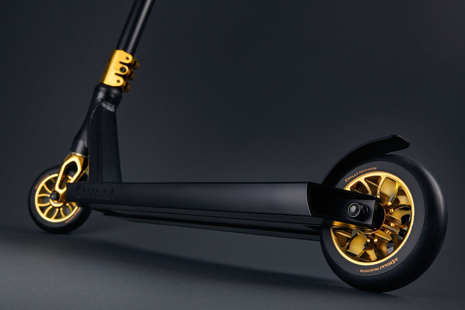 Chilli Kickboard: Chilli Pro Scooter Reaper Crown Schwarz Gold – Nuovo e nell'imballaggio originale da Wängi venduto da LiqKojote 8