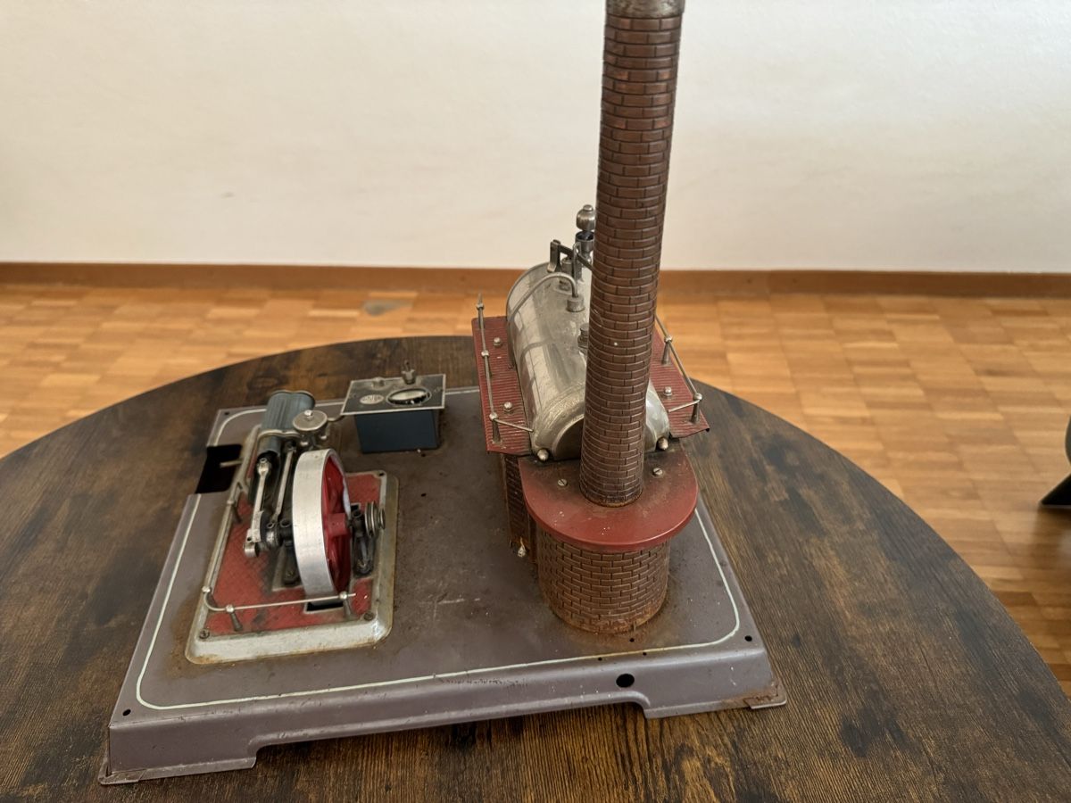 Wilesco Kit di modellismo & Modellini statici: Wilesco Dampfmaschine – Usato da Zunzgen venduto da milesdavis76 4