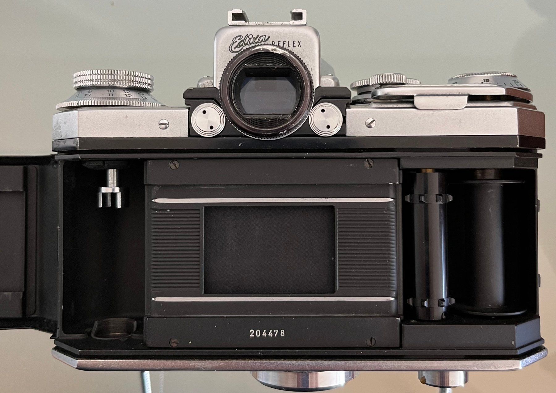 Edixa Fotocamera: Edixa Reflex D avec divers objectifs et nombreux accessoires – Usato da Petit-Lancy venduto da cor_9mzs 5