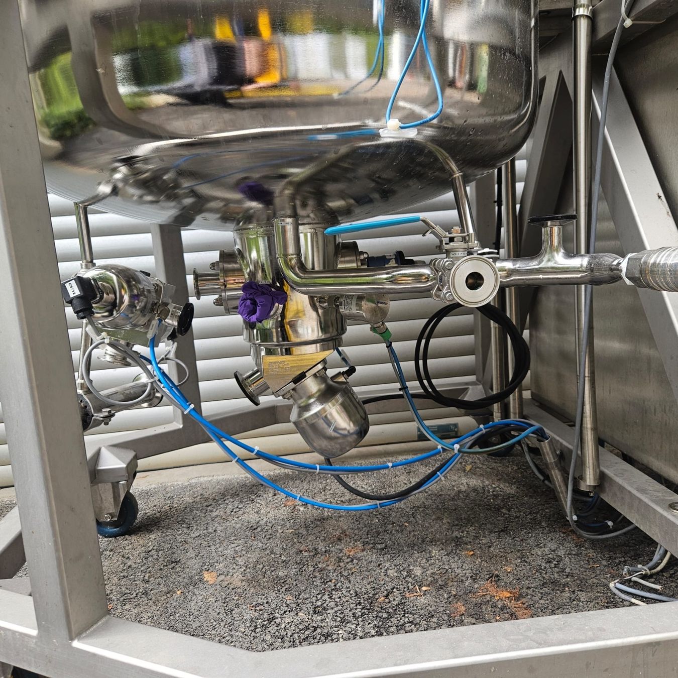 Accessori da laboratorio: AERNI Retentatbehälter WKL-686 cm-dsp – Usato da Niederdorf venduto da LeptonAG_Labor 2