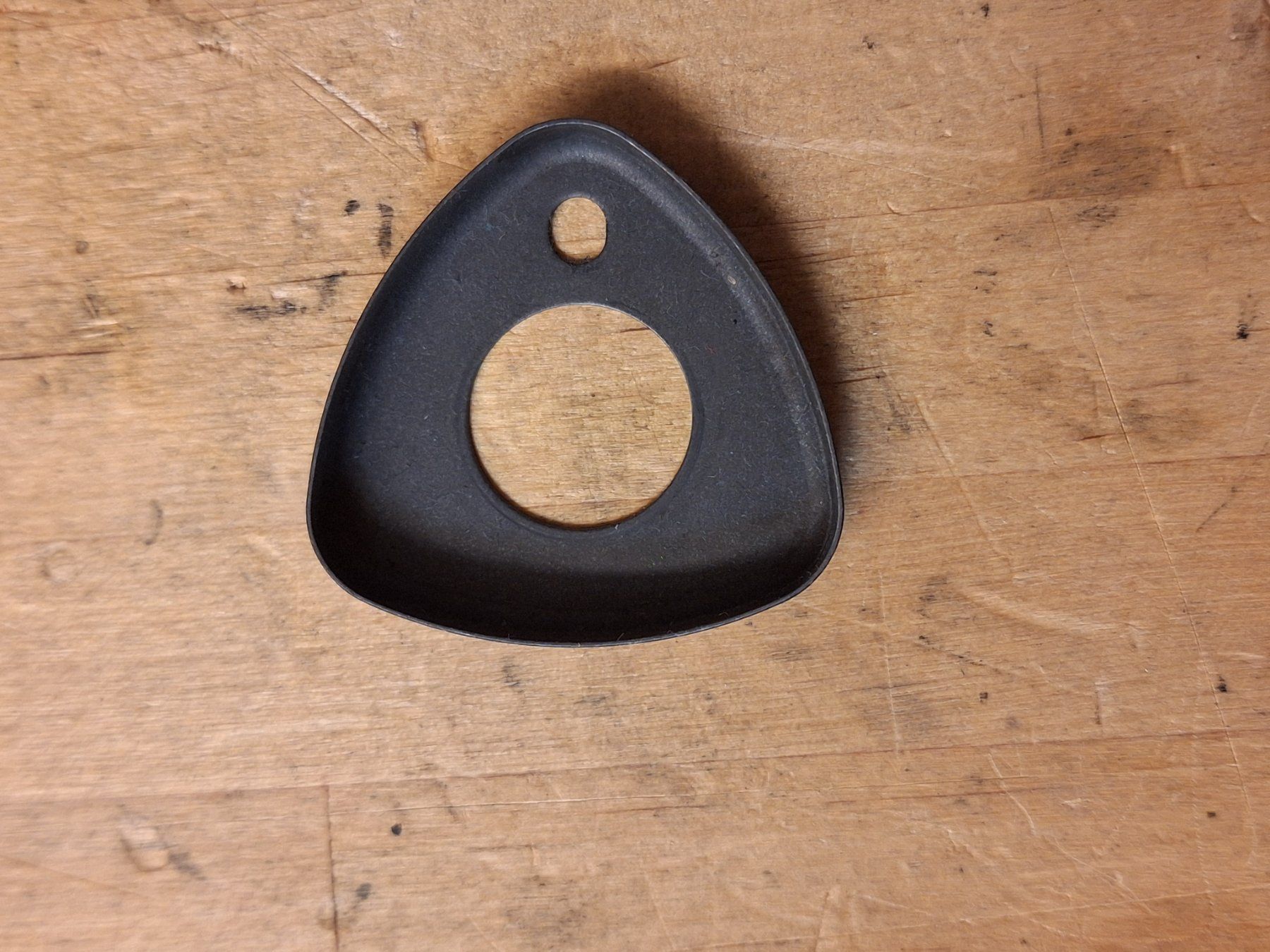 Tutti gli attrezzi: AR15 M16 M4 Handguard Cap Dreieckig – Nuovo (secondo la descrizione) da Winterthur venduto da Destinatio 2