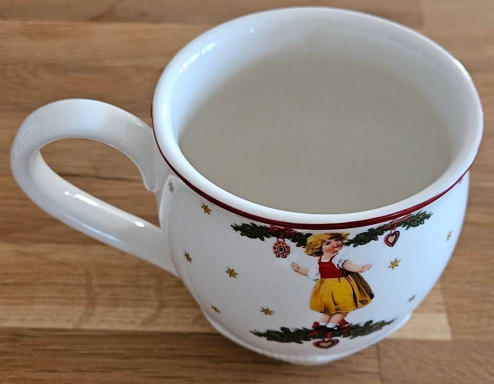 Tazze: Tasse gross weihnachtlich – Usato da Rudolfstetten venduto da sho_6z79