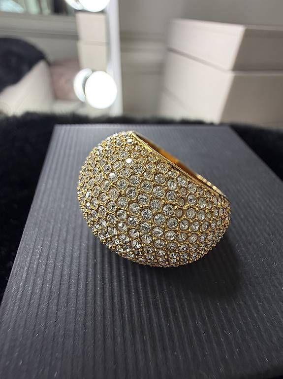 Swarovski Anelli: Swarovski Ring Grösse 58 – Usato da Worb venduto da Fundus2026