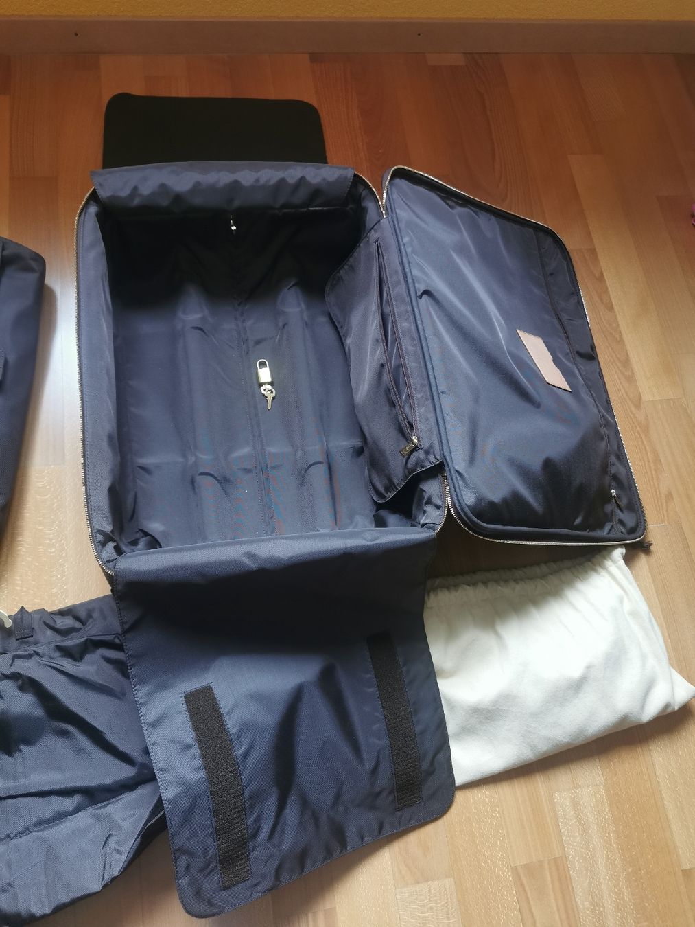 Louis Vuitton Valigie: Louis Vuitton Koffer - Pegase 55 - Modell M23294 – Nuovo (secondo la descrizione) da Diepoldsau venduto da Weeny 6