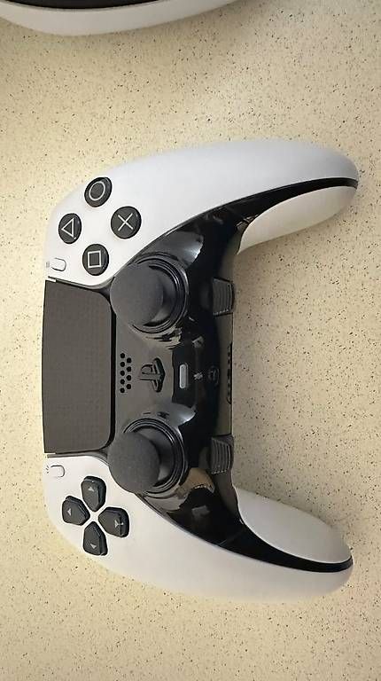 Console: PS5 DualSense Edge Controller  komplett mit OVP & Case – Usato da Tägerwilen venduto da 20111991 2