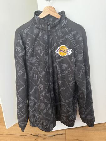 NBA Jacke Los Angeles Lakers Grösse L schwarz mit Logos