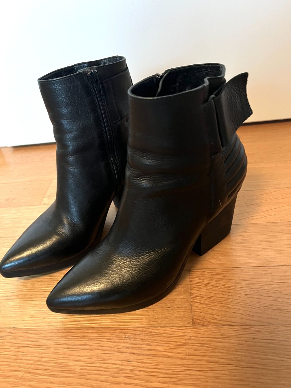 Vic Matié Scarpe da donna: Coole Ankle Boots von Vic Matie Gr. 39 – Usato da Binningen venduto da criss-cross 3