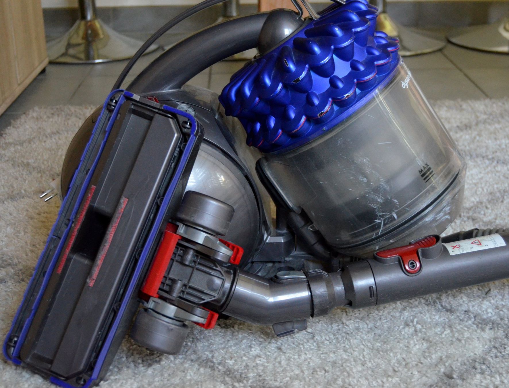 Dyson Aspirapolveri & Accessori: Dyson DC52 Staubsauger /  aspirateur – Usato da Collonges venduto da arashee 1