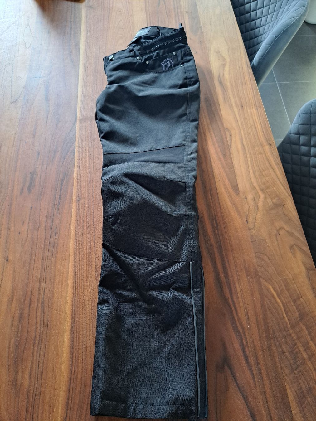Pantaloni: Damen Motorradhose Probiker – Usato da Samstagern venduto da mel_ks7d 1