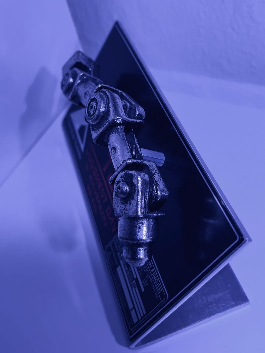 Statuette: Terminator 2 - T-800 - Replik 1:1 - Endoskeleton Finger – Usato da Endingen venduto da Emil8 1