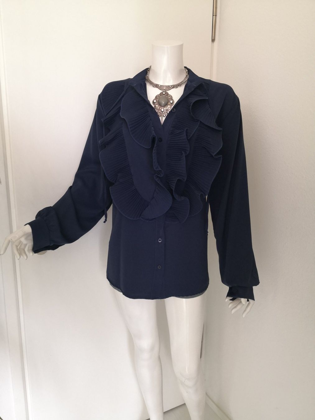 Mango Camicette: 🤩MANGO VOLANTS BLUSE BLAU, NEU – Nuovo (secondo la descrizione) da Olten venduto da Naja-Twins-Twins 9