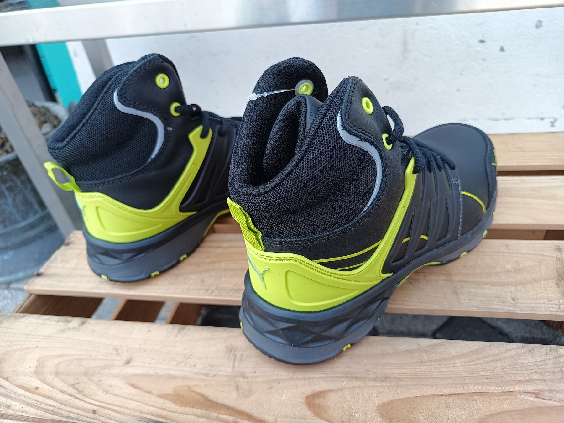 Puma Scarpe da uomo: Puma Sicherheitsschuhe S3 ESD HRO SRC 39 – Nuovo e nell'imballaggio originale da Oberegg venduto da A-Z.Handel.Loehrer 1