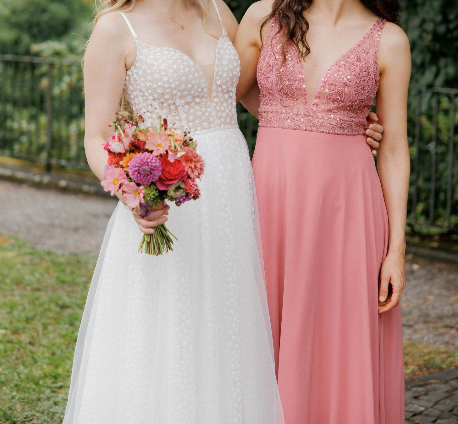 Vestiti: Secondhand Brautkleid Sanna Lindstrom "Sina", Grösse 38-40 – Usato da Brunnen venduto da Herzig-Brautmode 2