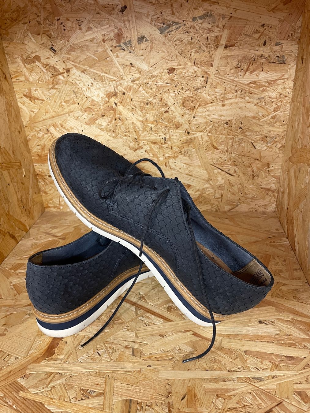 Tamaris Herrenschuhe: TAMARIS chaussures blue foncé 40 – Gebraucht aus Lausanne von PlusValue_Lausanne 3