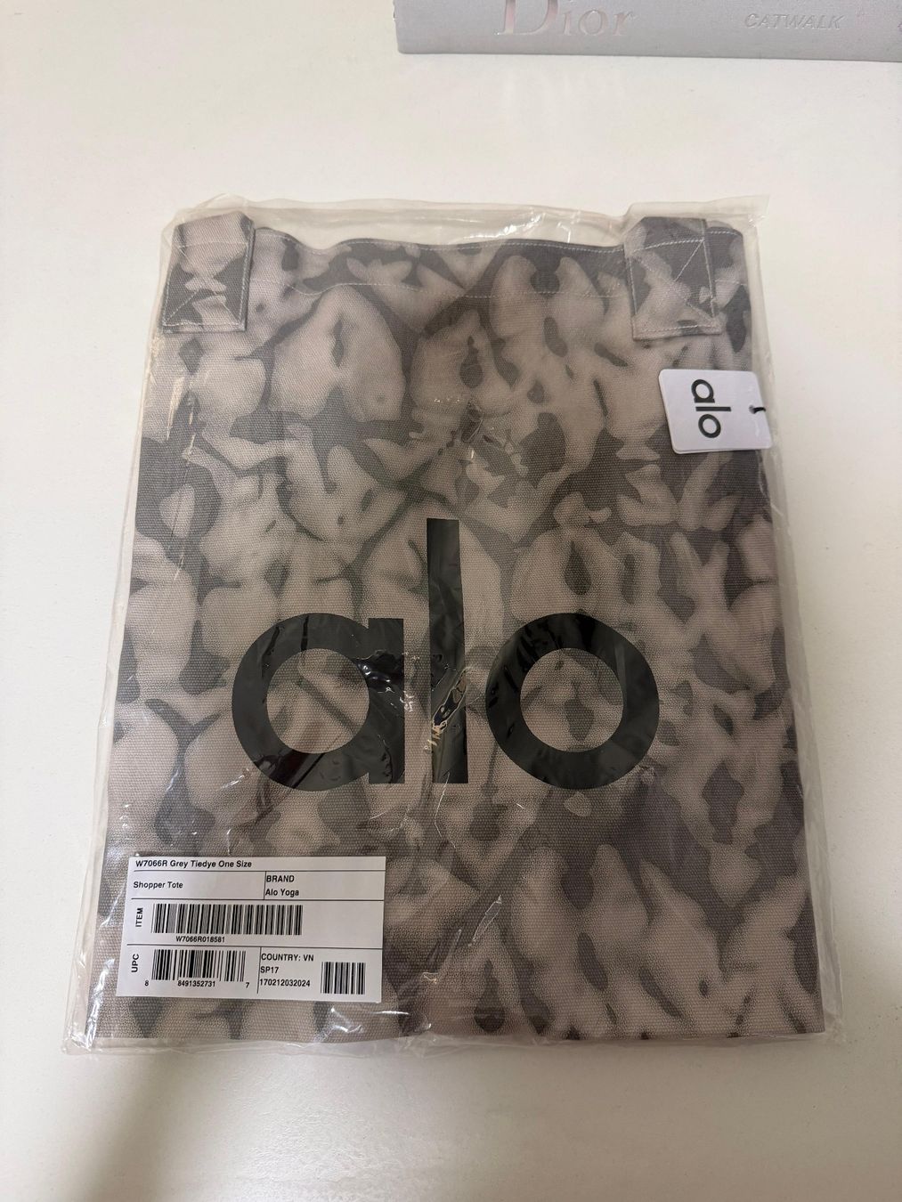 Alo Yoga Borse: ALO TASCHE NEU – Nuovo e nell'imballaggio originale da Birr venduto da WalkyriaM