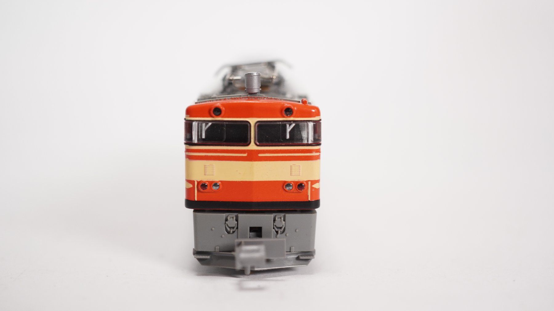 Kato Modellini di ferrovie: e37 Spur N Kato JP E-Lok cremeorange / Spielware – Usato da Thun venduto da evinka_gmbh 4