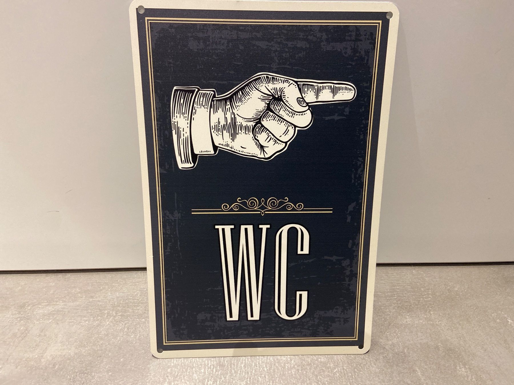 Schilder: Metall Schild Tafel WC Dekoration / Der Renner – Neu und originalverpackt aus Seon von Aaargauer01 3