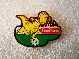Ansteckpin 2: Familia